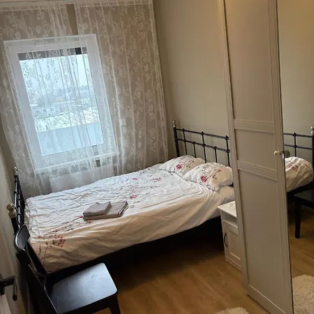 Sloneczny Niepodleglosci Parking * ليشنو