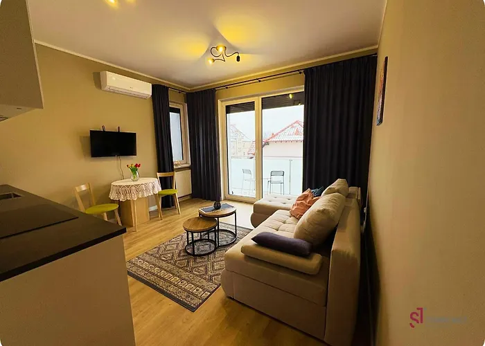 Sloneczny Niepodleglosci Parking * ليشنو